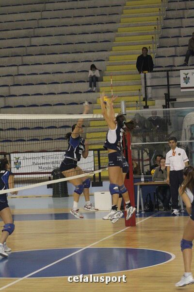 111120 sport2 734_tn.jpg